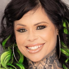 Karen Materia's Instagram, Twitter & Facebook on IDCrawl